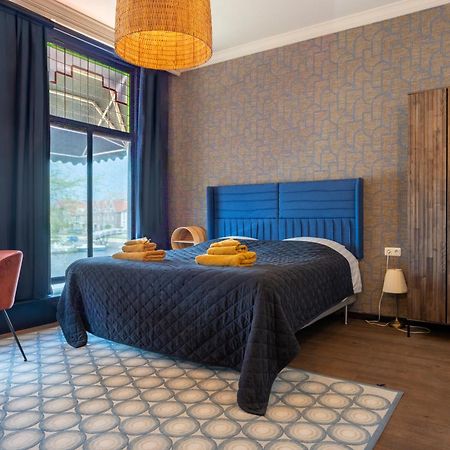 Hotel Stadsherberg سنيك المظهر الخارجي الصورة