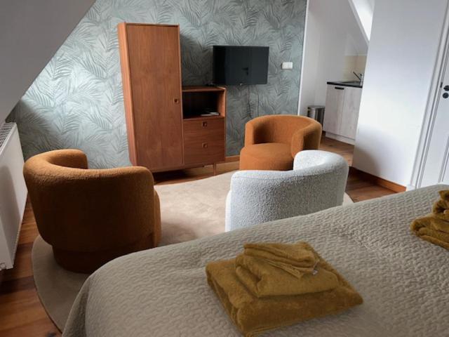 Hotel Stadsherberg سنيك المظهر الخارجي الصورة
